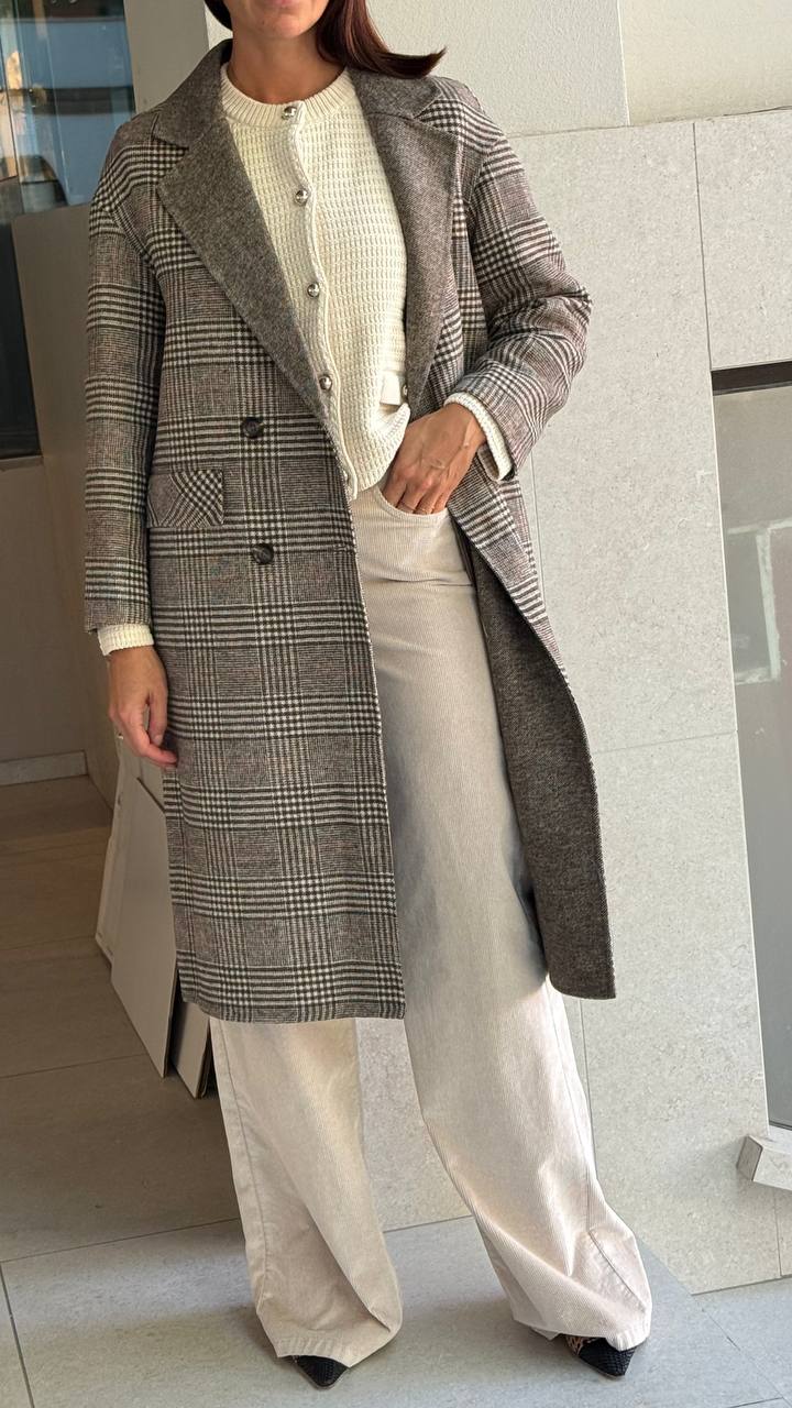 Пальто двубортное в клетку MaxMara