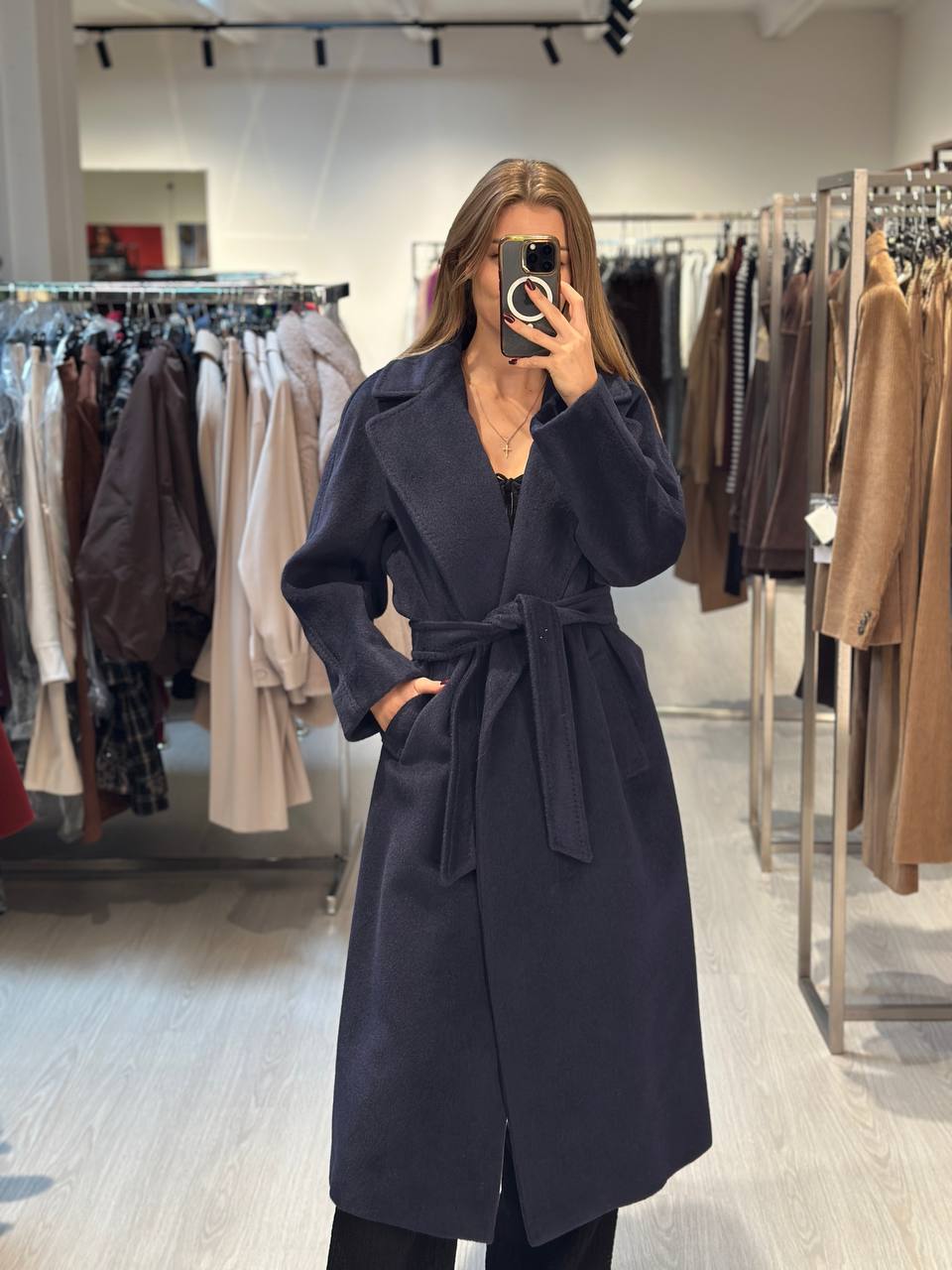 Пальто женское Weekend Max MaxMara