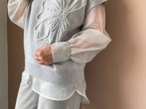 Жилет трикотажный с вышивкой MaxMara