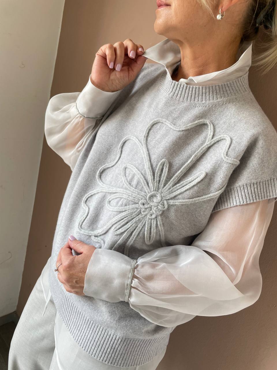 Жилет трикотажный с вышивкой MaxMara