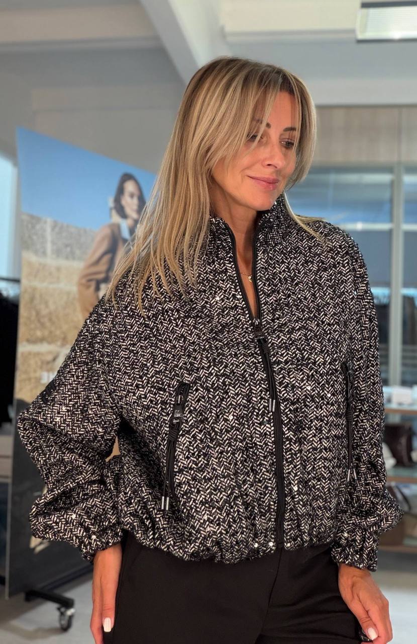 Куртка-бомбер твидовая с пайетками MaxMara