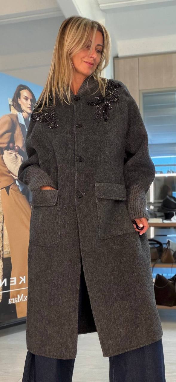 Пальто с вышивкой MaxMara