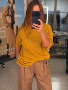 Джемпер горчичного цвета MaxMara