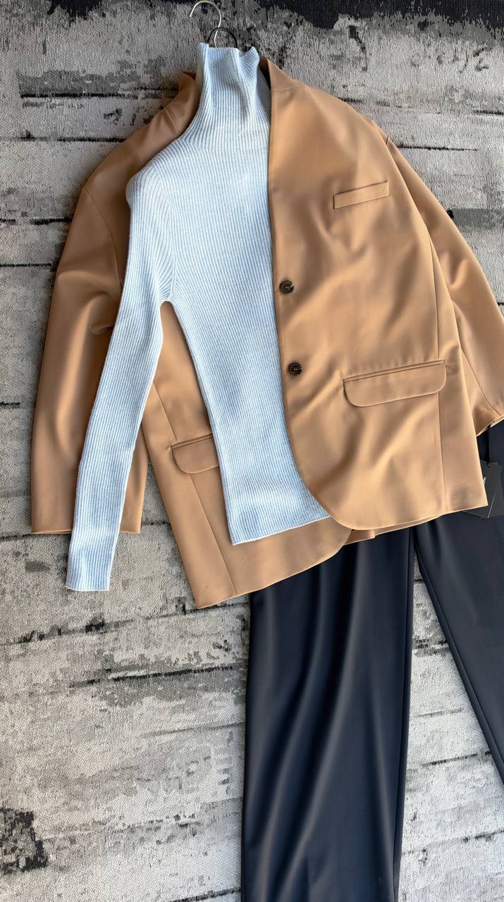 Водолазка женская в рубчик MaxMara
