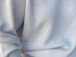 Женский пуховик шоколадного оттенка MaxMara