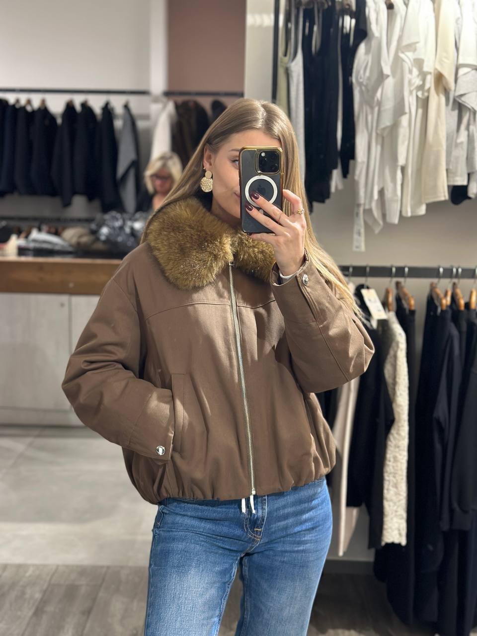 Куртка с меховым воротником MaxMara