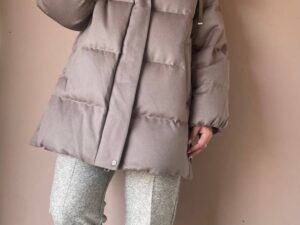Пуховик женский с капюшоном MaxMara