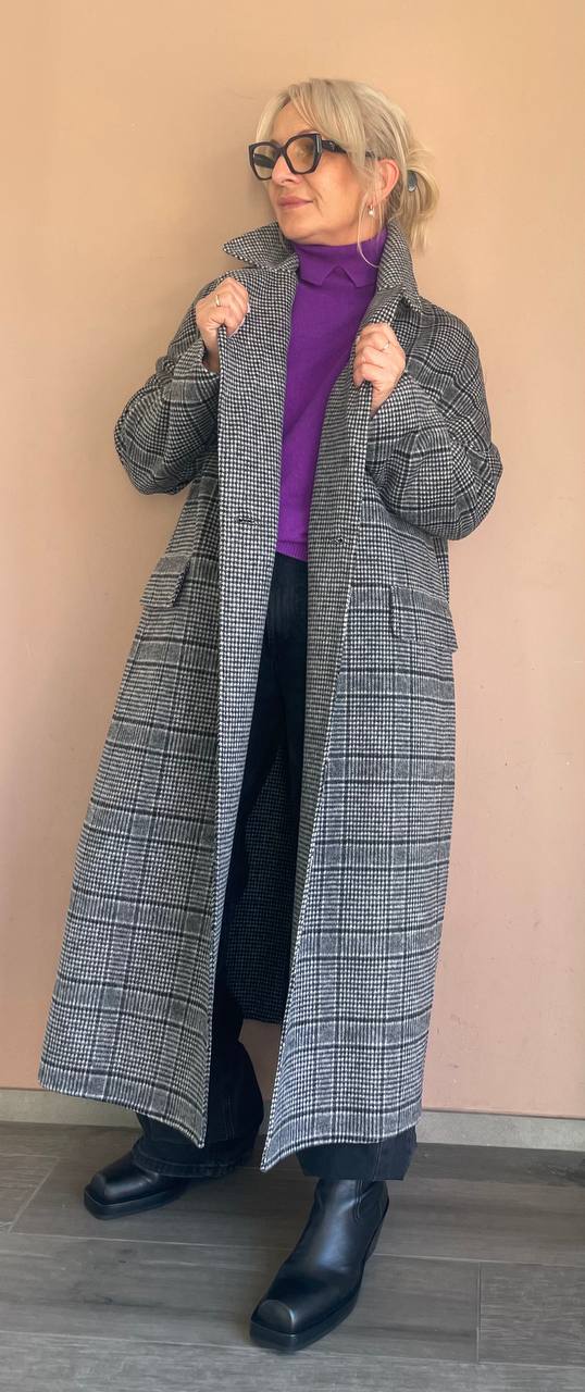 Пальто женское в клетку MaxMara
