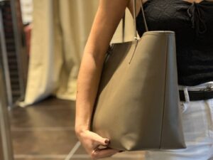 Сумка-тоут Baldinini Saffiano — фото 1 Сумка-тоут Baldinini Saffiano