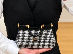 Мини-сумка Dolce Gabbana Sicily Dolce
