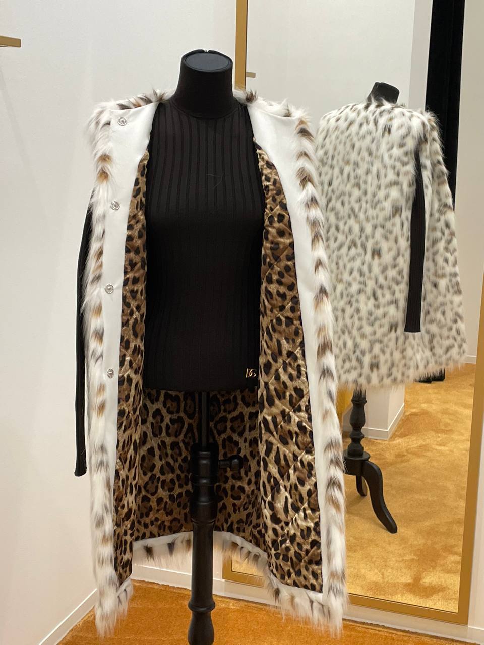 Жилет из экомеха Dolce Gabbana