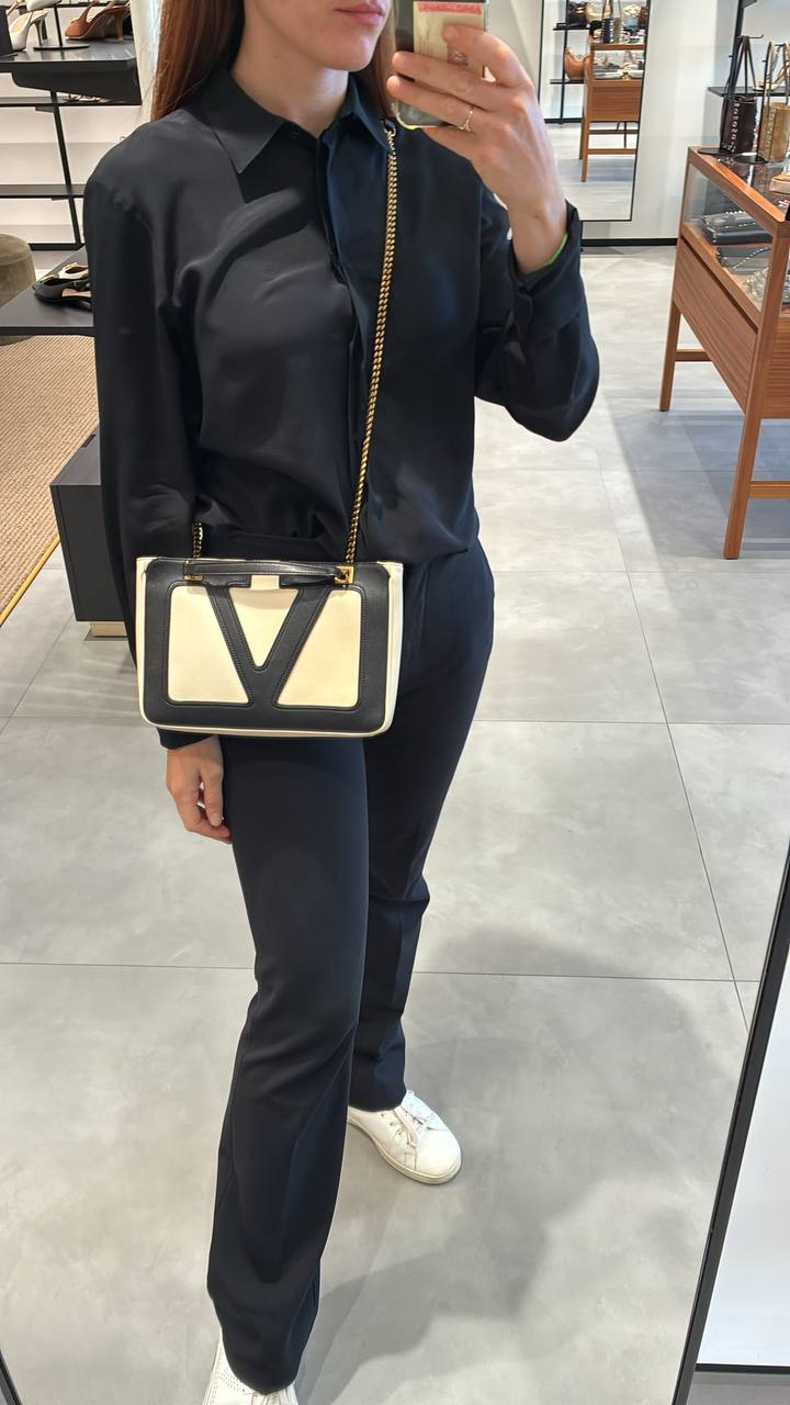 Сумка Valentino Garavani Valentino Outlet