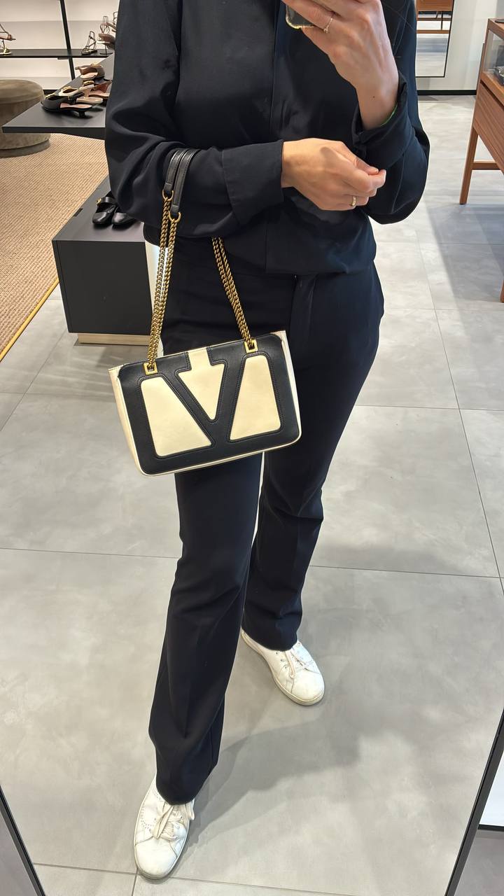 Сумка Valentino Garavani Valentino Outlet