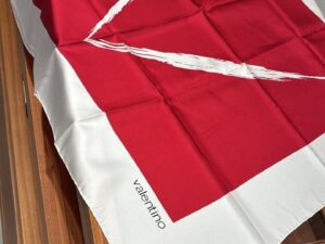 Шелковый платок Valentino Valentino Outlet