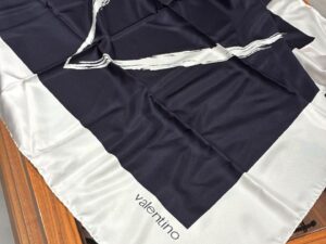 Шелковый платок Valentino Valentino Outlet