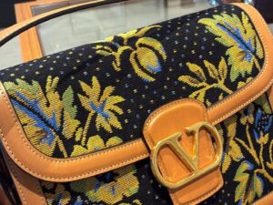 Сумка Valentino Garavani Valentino Outlet