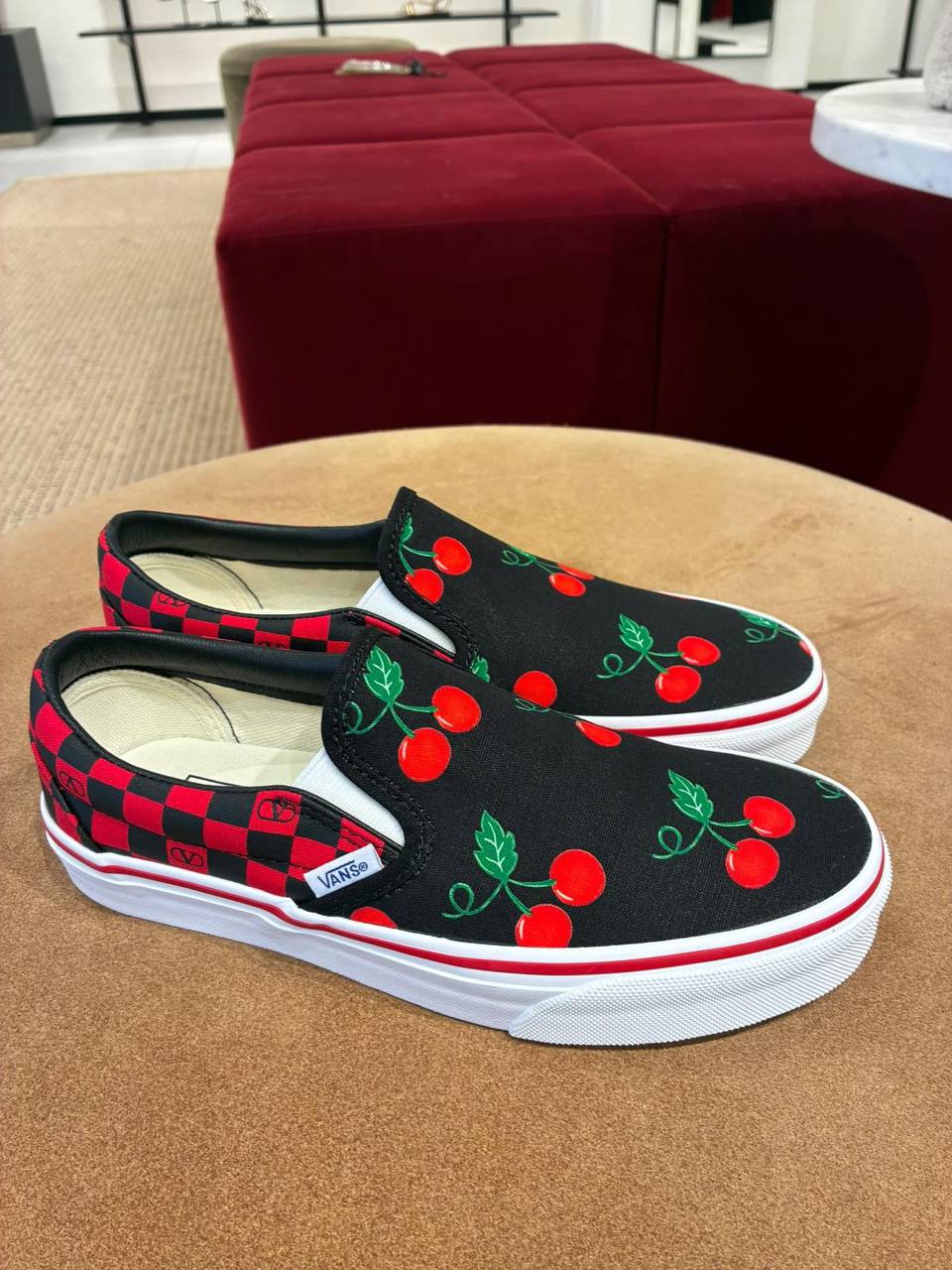 Слипоны Valentino Garavani x Vans