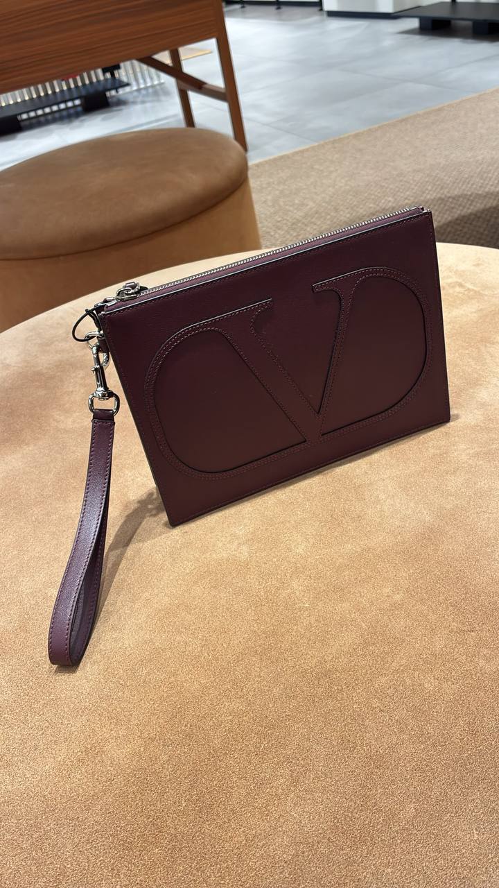 Клатч Valentino Garavani VLogo Valentino
