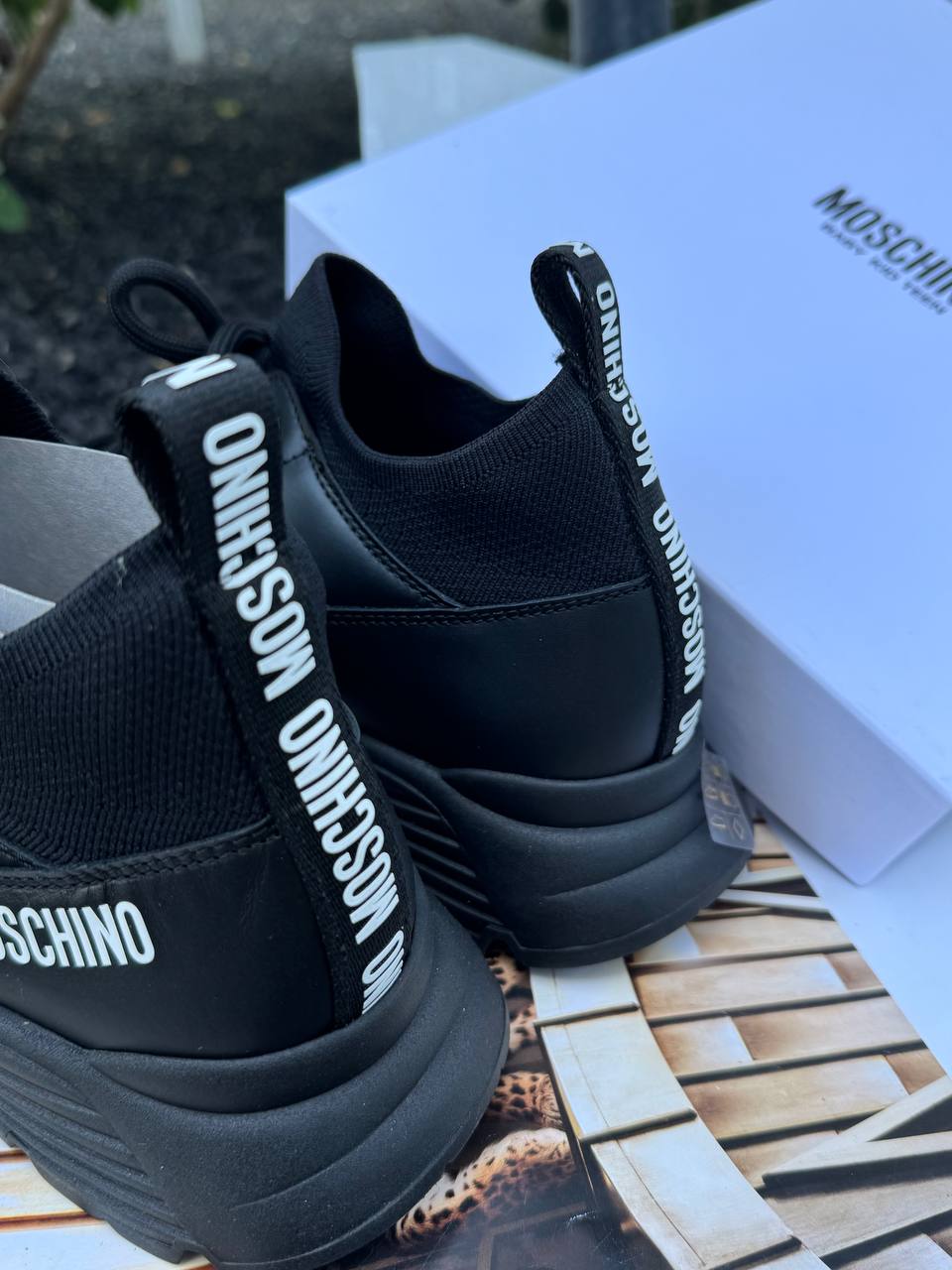 Кроссовки Moschino с принтом Montelpare