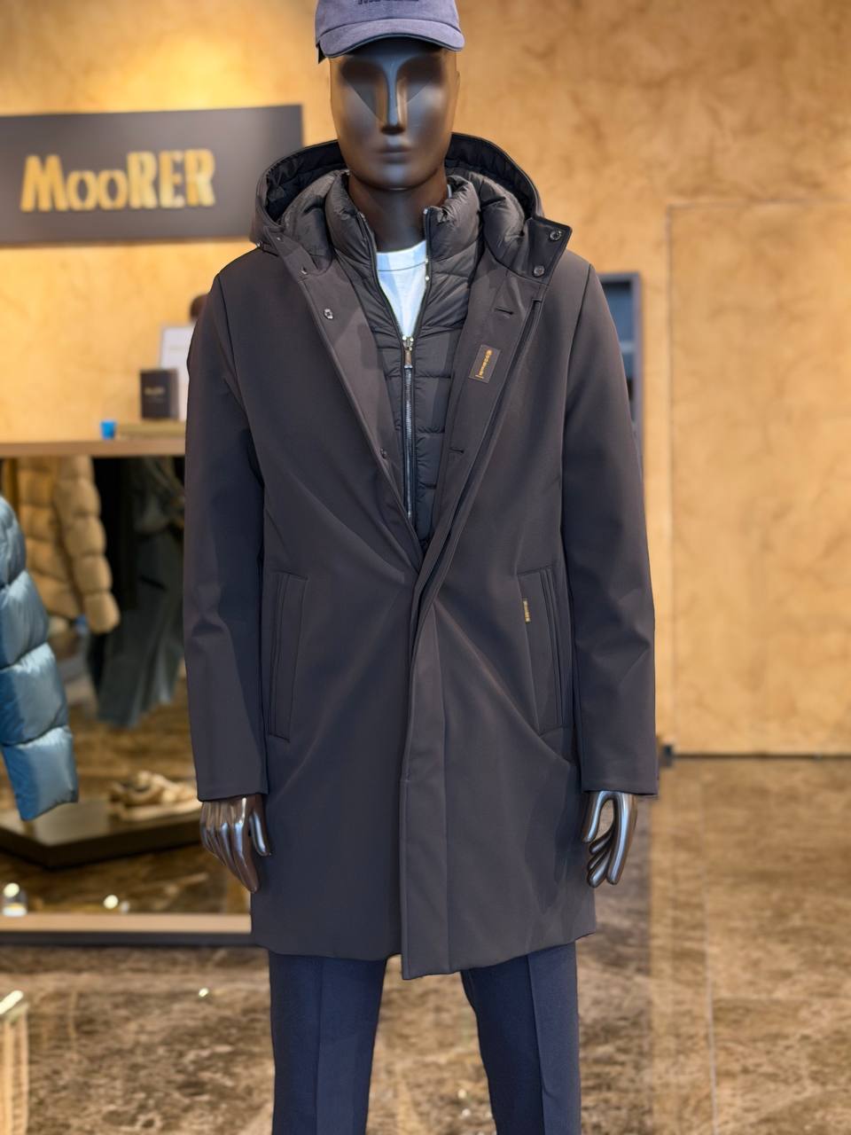 Пальто мужское пуховое MooRER