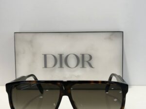 Солнцезащитные очки Dior