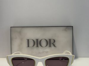Очки солнцезащитные Dior