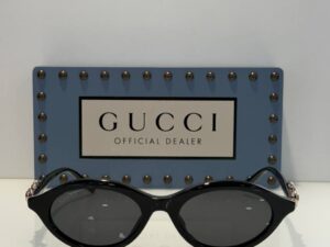 Солнцезащитные очки Gucci