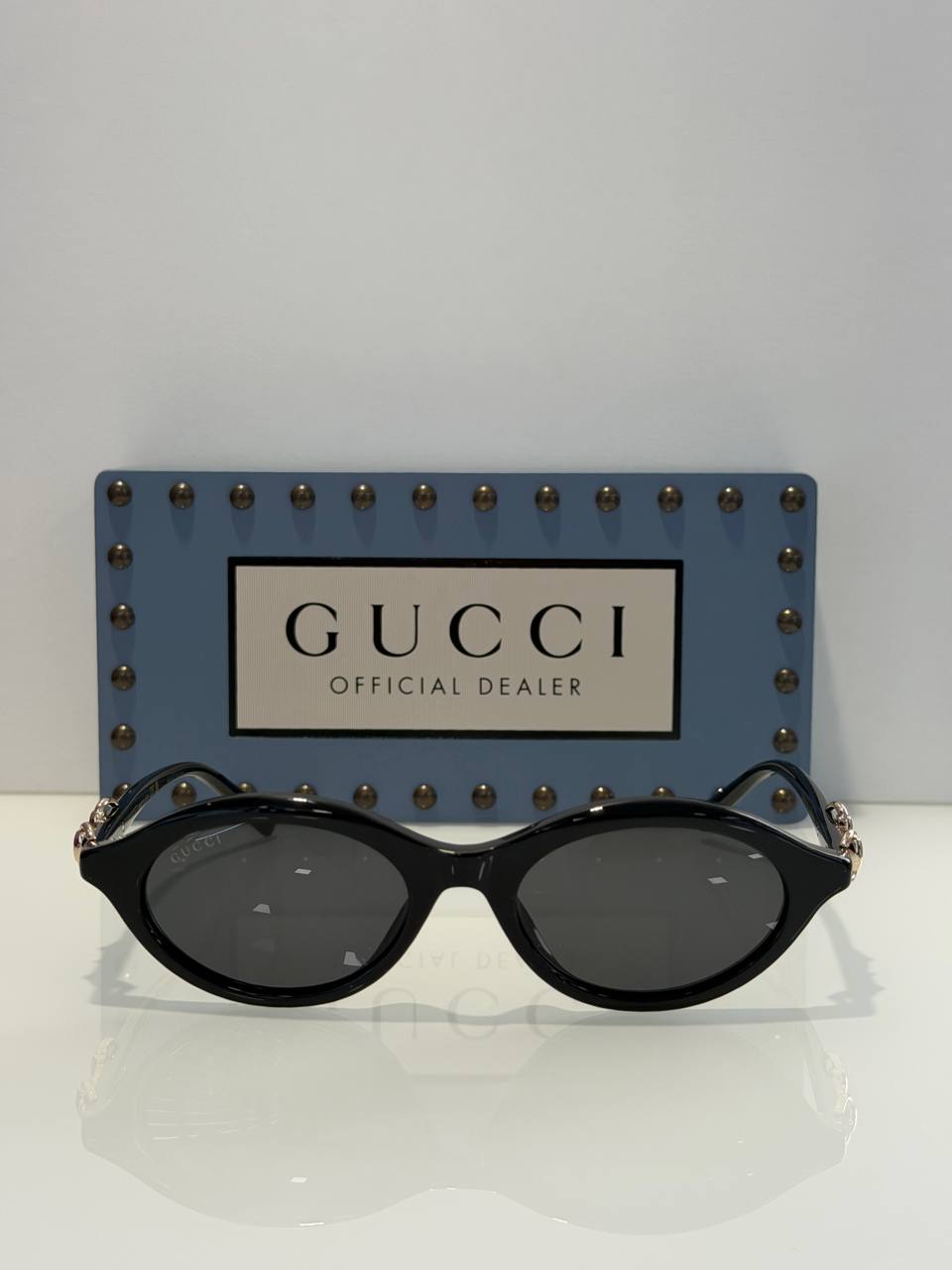 Солнцезащитные очки Gucci