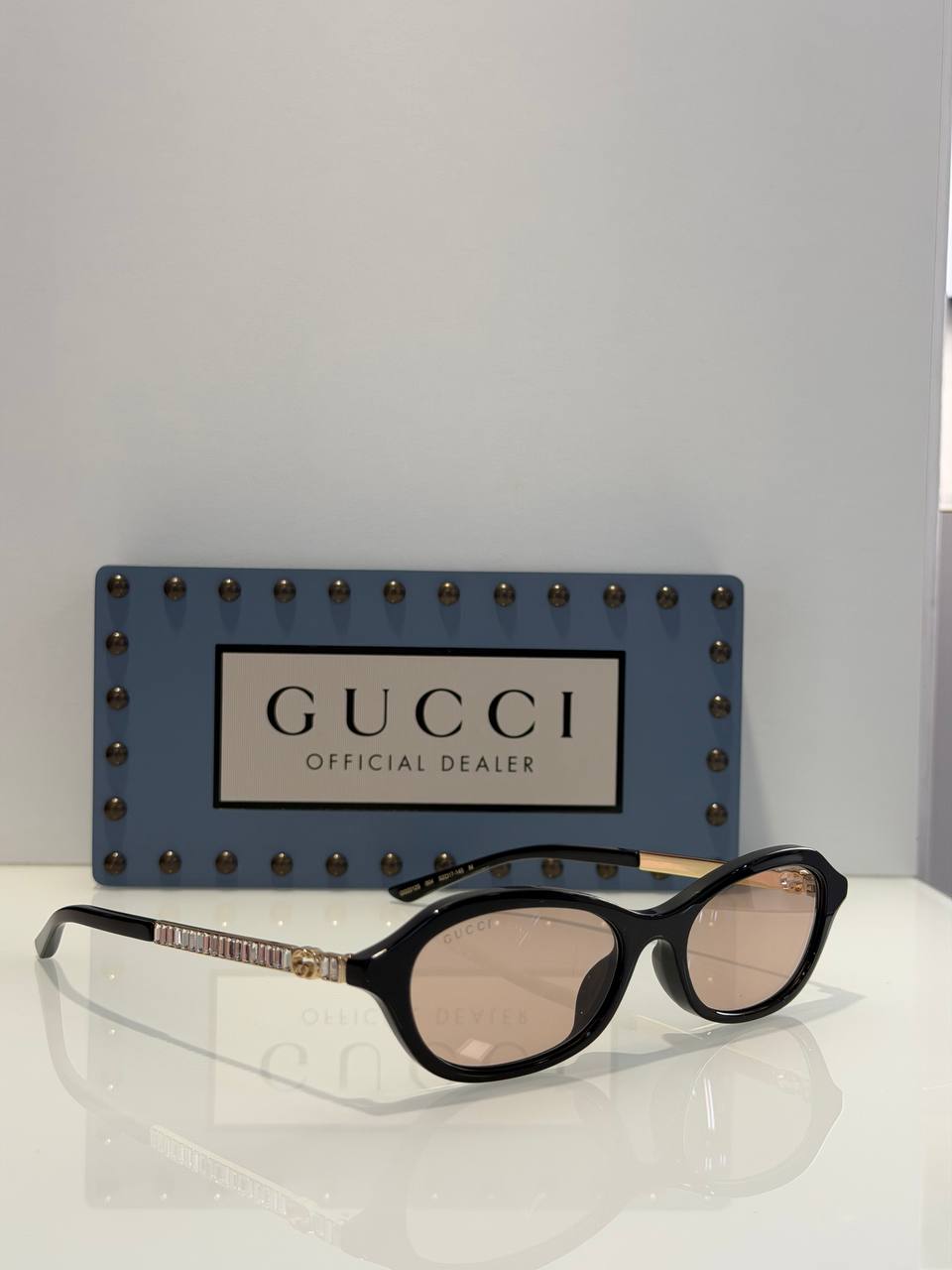 Солнцезащитные очки Gucci 2