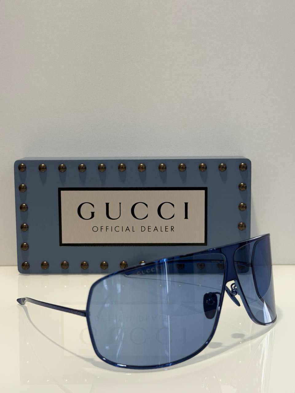 Солнцезащитные очки Gucci
