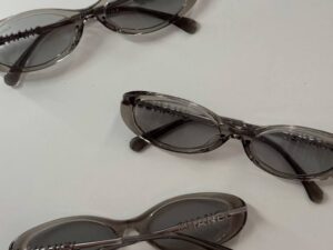 Солнцезащитные очки Chanel 2 3