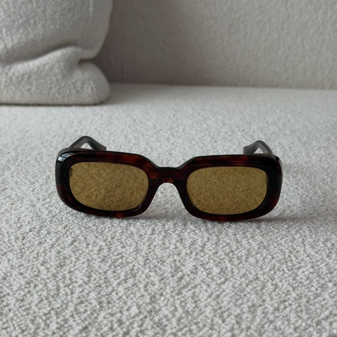Очки солнцезащитные Miu Miu 2