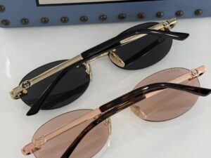 Солнцезащитные очки Gucci — фото 1 Солнцезащитные очки Gucci