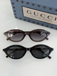 Солнцезащитные очки Gucci 2 3