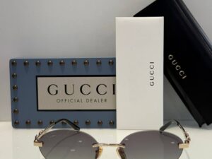 Солнцезащитные очки Gucci