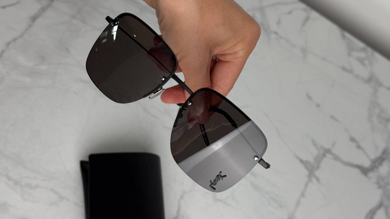 Солнцезащитные очки Saint Laurent