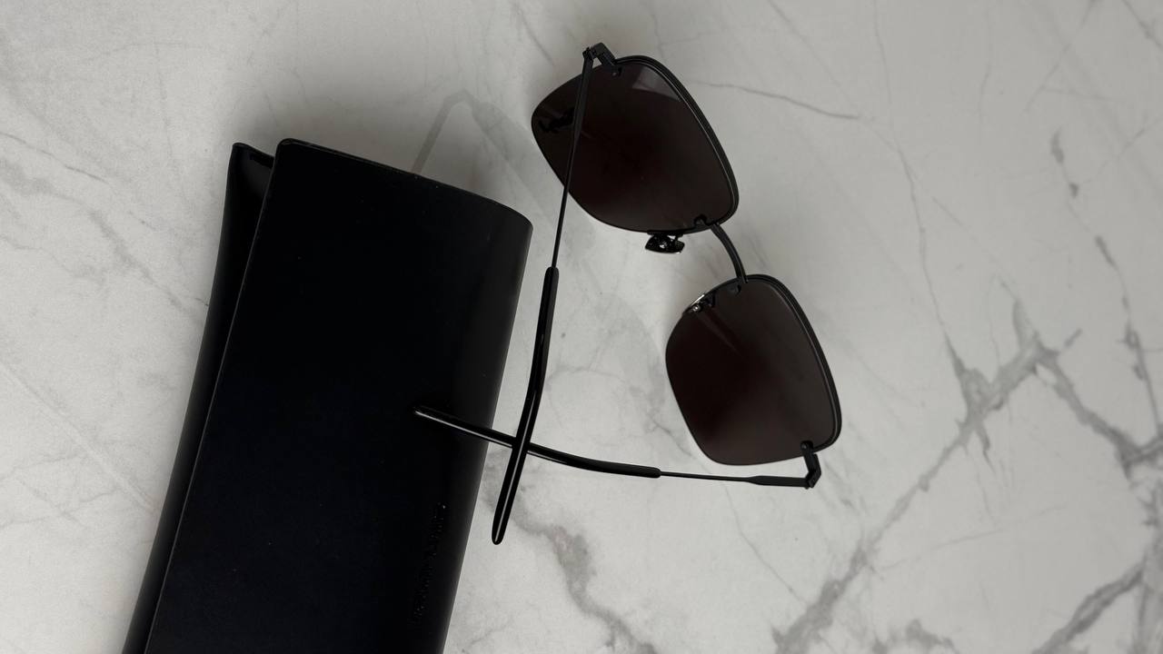 Солнцезащитные очки Saint Laurent