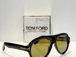 Солнцезащитные очки Tom Ford