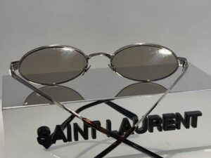 Очки солнцезащитные Saint Laurent