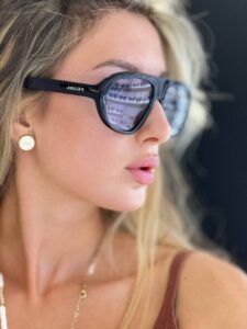 Солнцезащитные очки Prada
