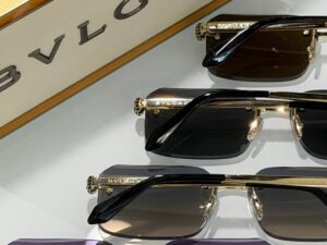 Солнцезащитные очки Bvlgari