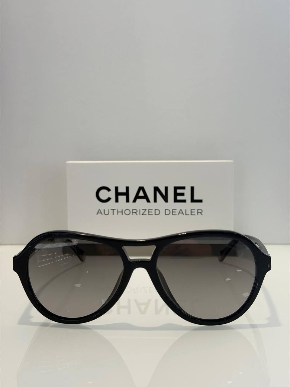 Очки солнцезащитные Chanel