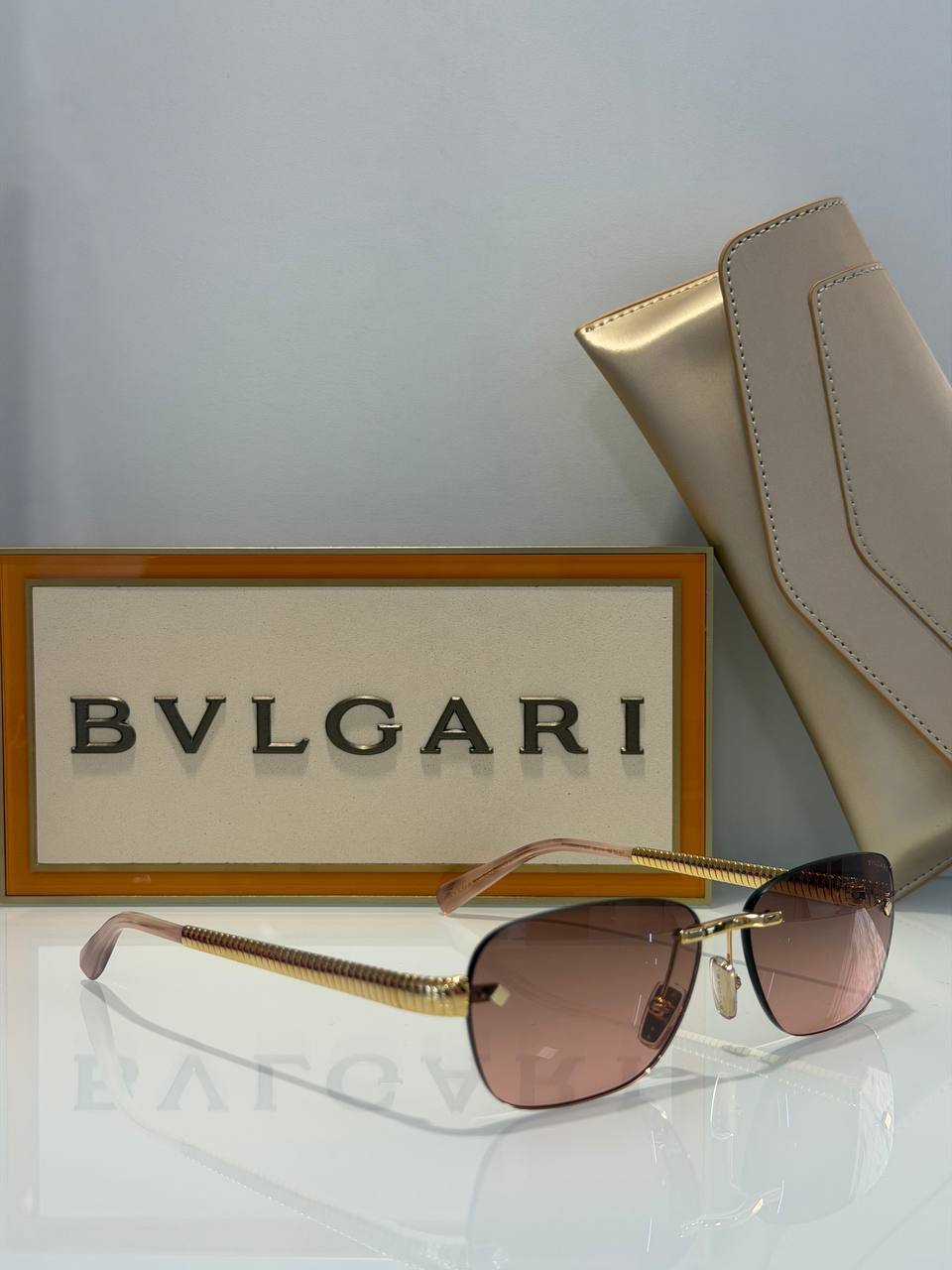 Солнцезащитные очки Bvlgari