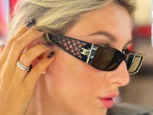 Очки солнцезащитные Chanel 2 3