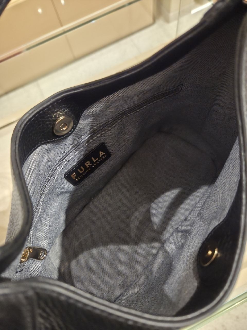 Кожаная сумка Furla Clarissa