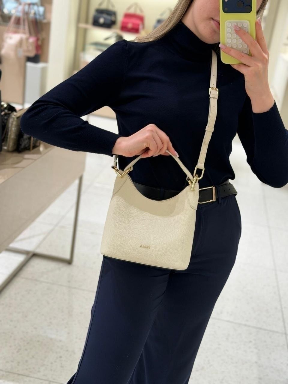 Кожаная сумка Furla Clarissa