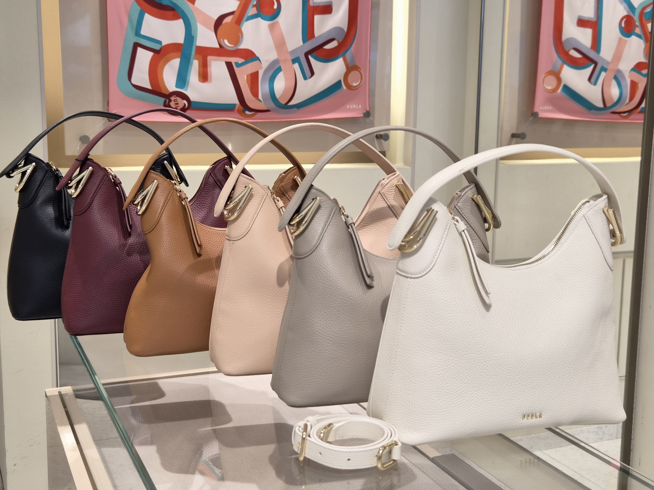 Сумка хобо Furla Clarissa 2