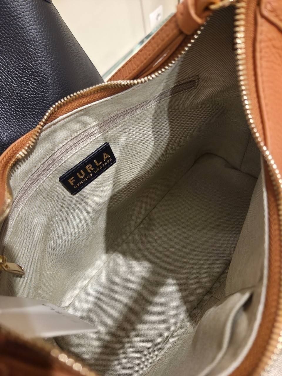 Сумка хобо Furla Clarissa 2