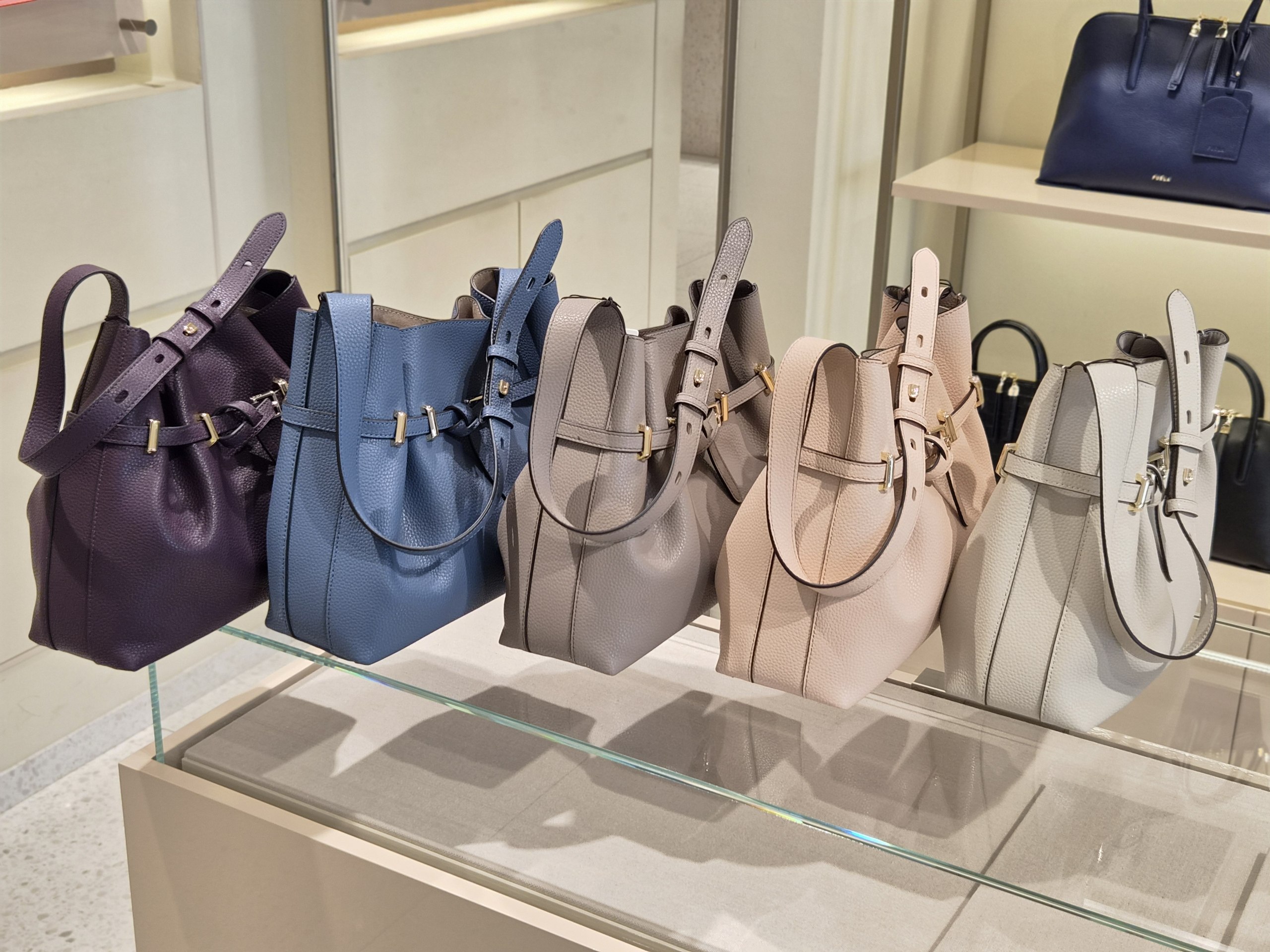 Сумка женская Furla Aura