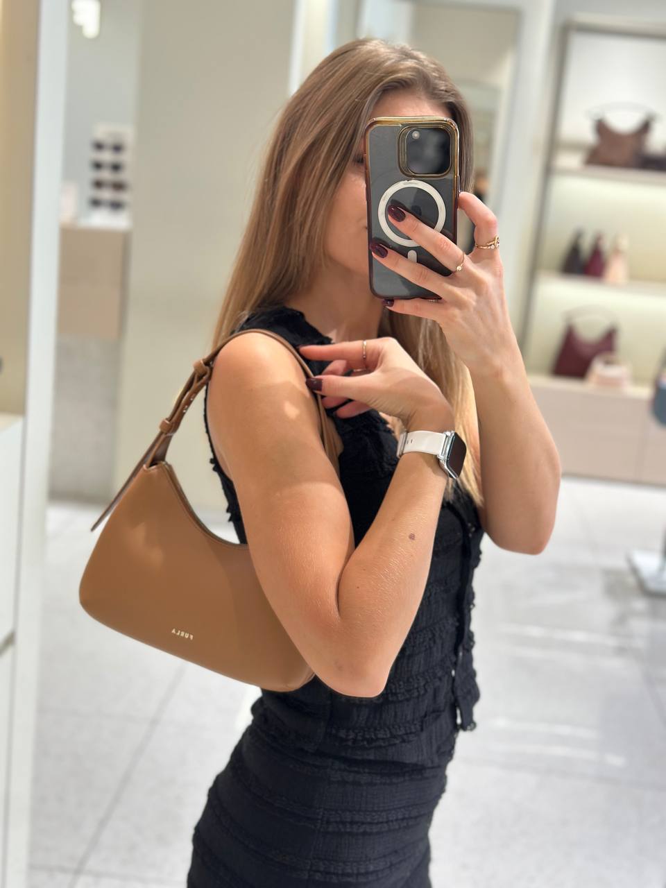 Сумка кожаная Furla Febe Hobo